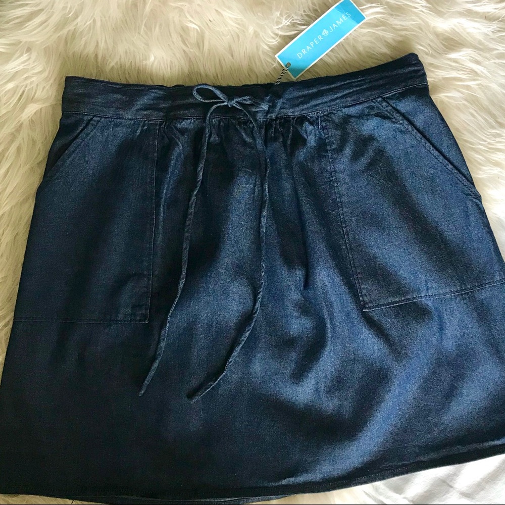 Draper James Chambray Pull on Skirt Medium